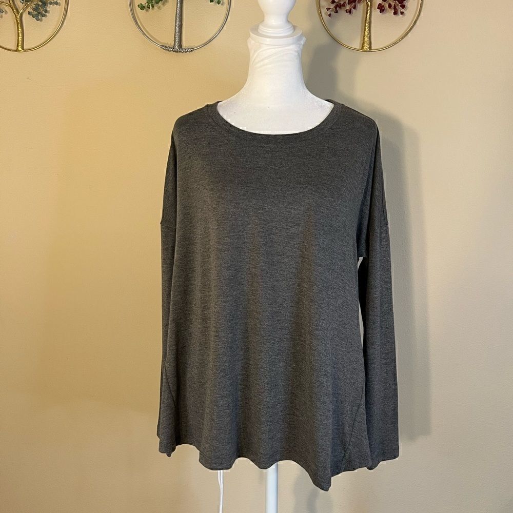 NWT! Anthropologie Sunday in Brooklyn Soft Gray Slouchy Back Long Sleeve Tee XS